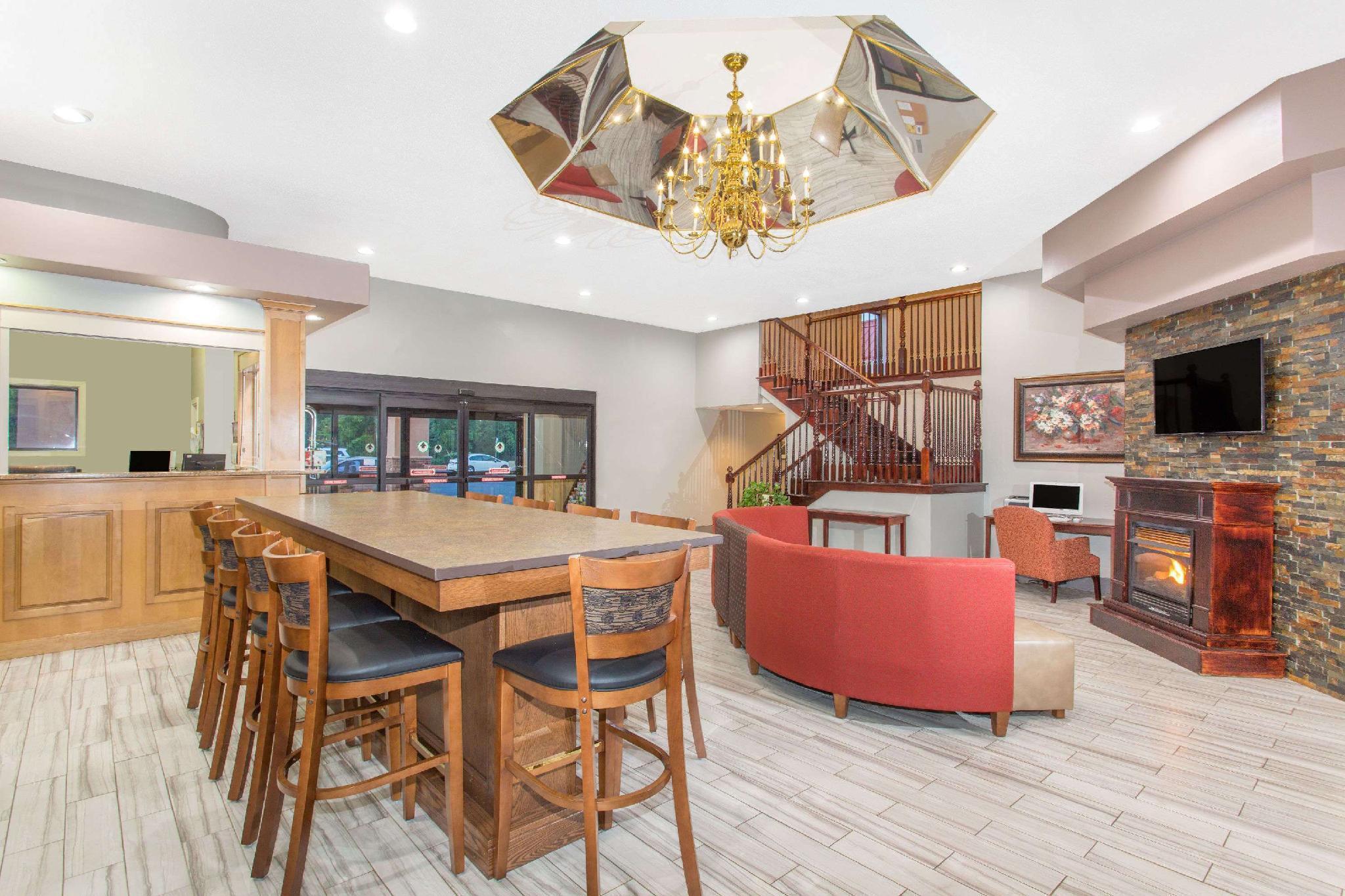 Ramada By Wyndham Hendersonville Luaran gambar