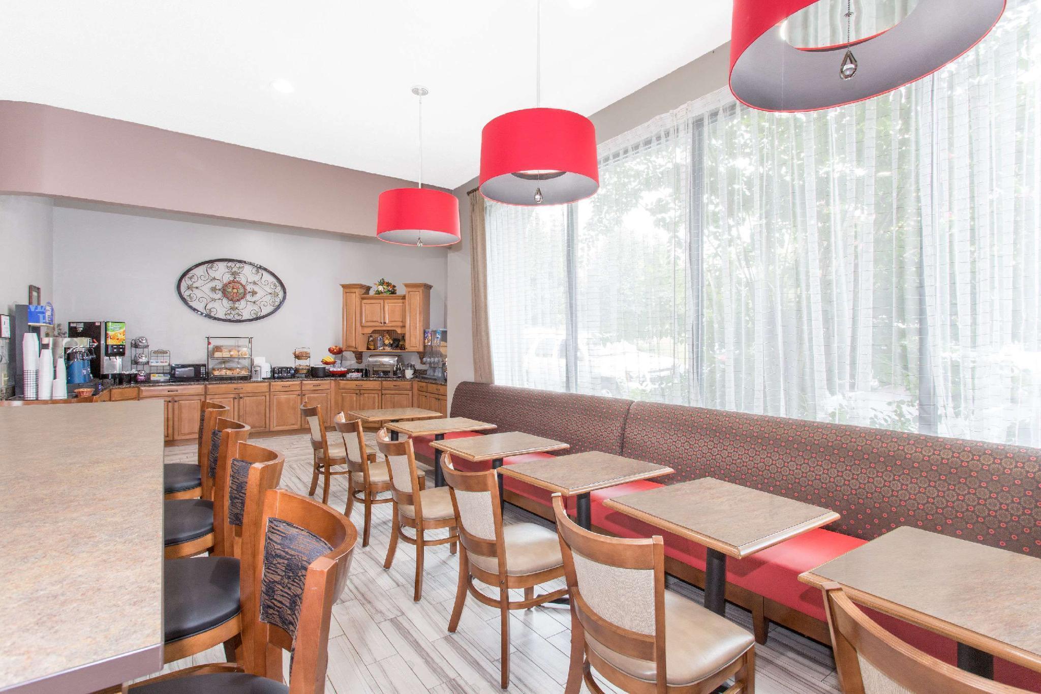 Ramada By Wyndham Hendersonville Luaran gambar