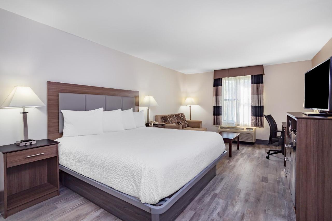 Ramada By Wyndham Hendersonville Luaran gambar